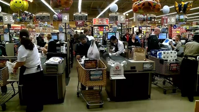 safeway-clerks.jpg 