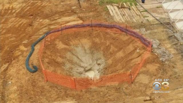 Sunoco-Marine-East-Pipeline-sinkhole.jpg 