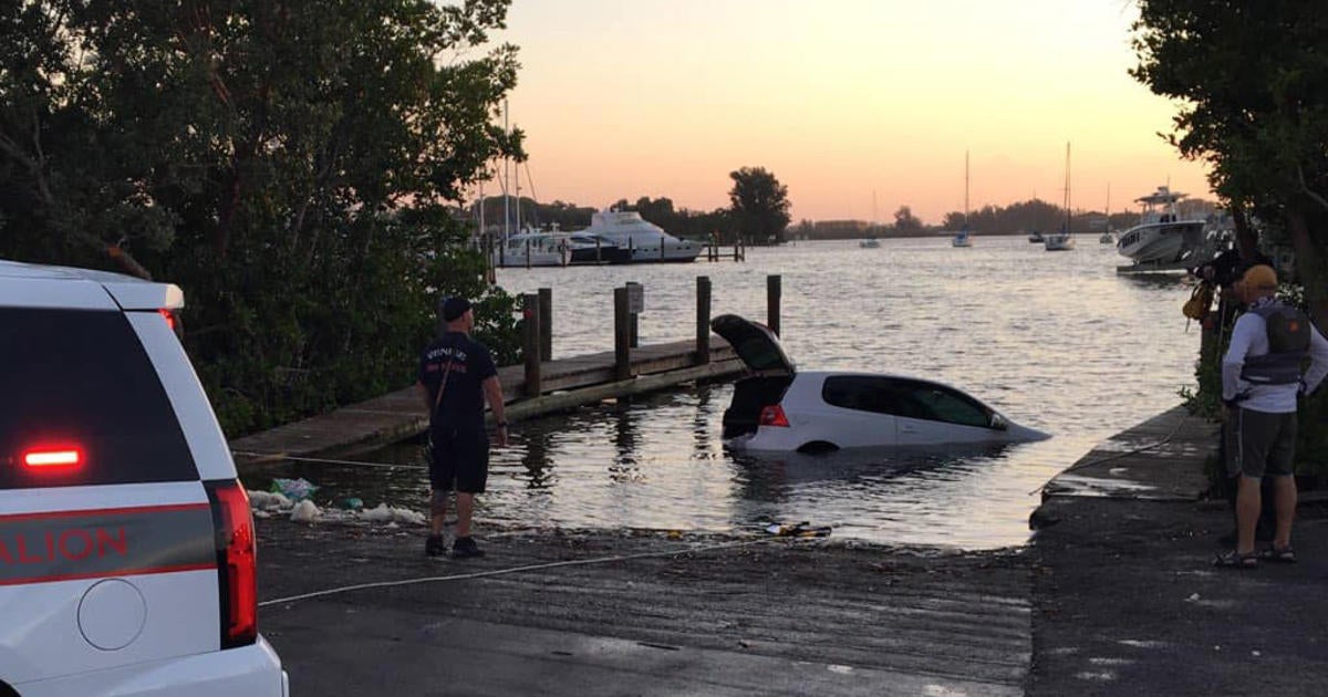 Florida Kayaker, Paddleboarder Save Woman Trapped Underwater In Car ...