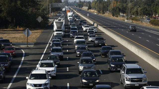 healdsburg-evacuation-getty-images-.jpg 