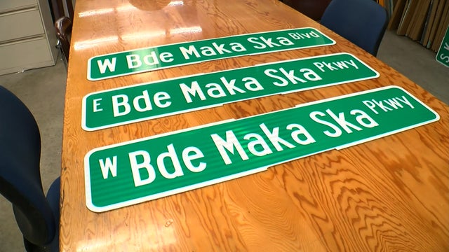 bde-maka-ska-signs.jpg 