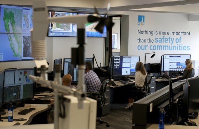 California's PG&E Offers Media Tour Of Its Wildfire Operations Center