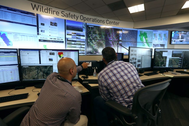 California's PG&E Offers Media Tour Of Its Wildfire Operations Center