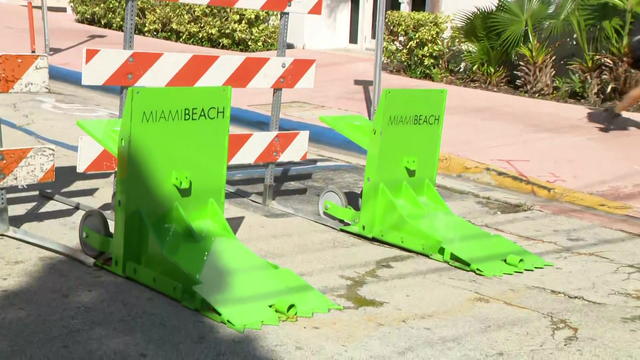 Miami-Beach-Barriers.jpg 
