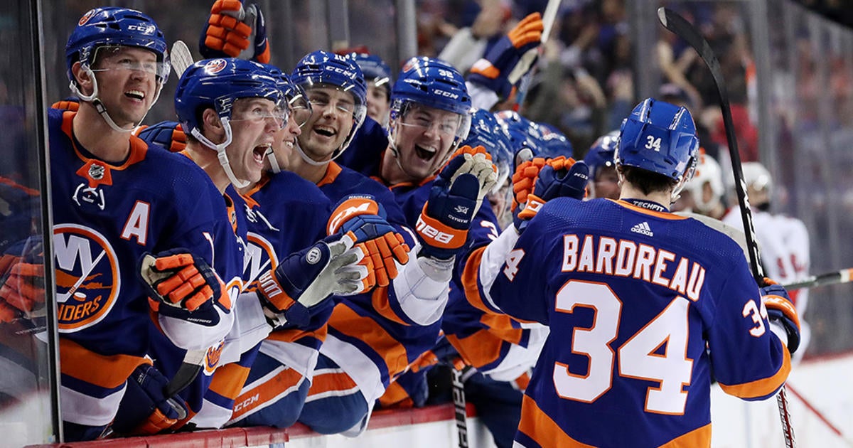 Bardreau Helps Islanders Beat Senators For 10th Straight Win - CBS New York