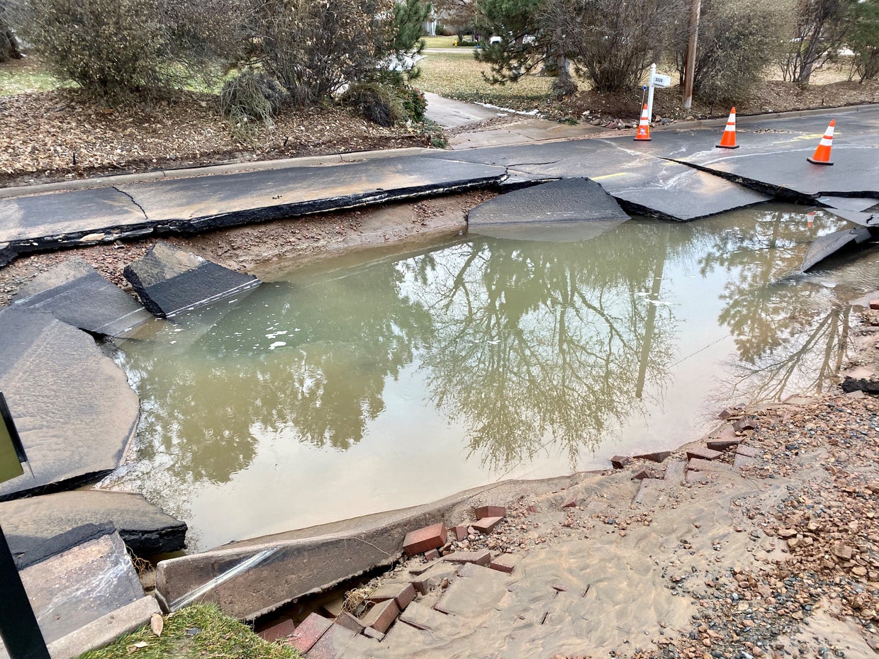 Repair Work Underway After Major Denver Water Main Break - CBS Colorado