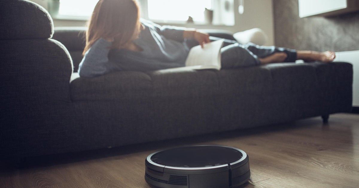 robot vacuums: Roomba 