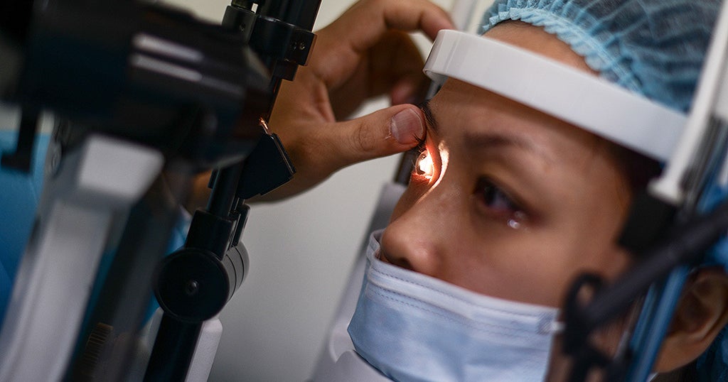 ‘There had been just pink flags’: Florida girl shares battle following LASIK eye surgical procedures