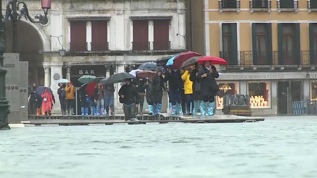 1114-cbsn-hisoricfloodingvenice-1977370-640x360.jpg 