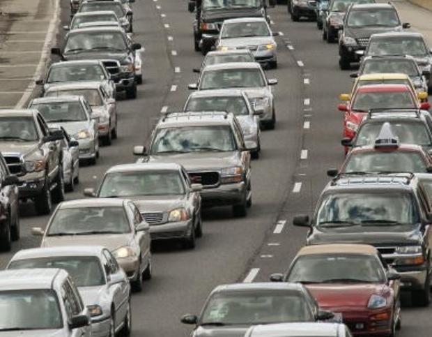 Holiday Weekend Travel Expected To Higher Than Last Year- traffic 