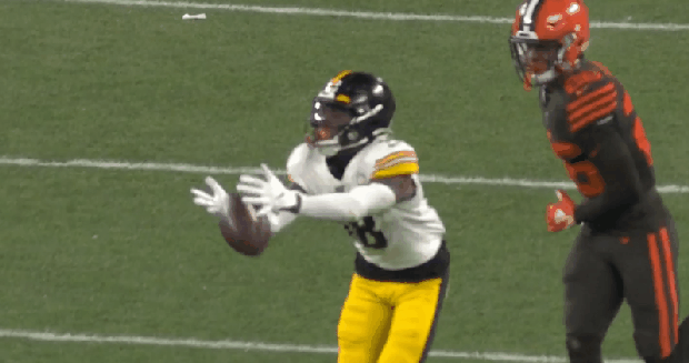 Damarious Randall, Diontae Johnson 