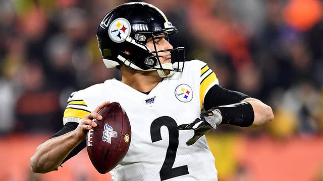 Browns end Steelers' four-game winning streak on surreal night in