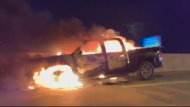 I-95-Vehicle-Fire-11-16-twitter-2_frame_179.png 
