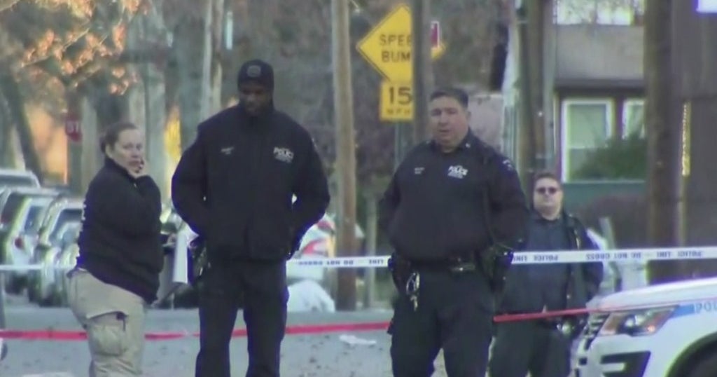 17-Year-Old Fatally Stabbed In Queens Reportedly Related To Teen ...