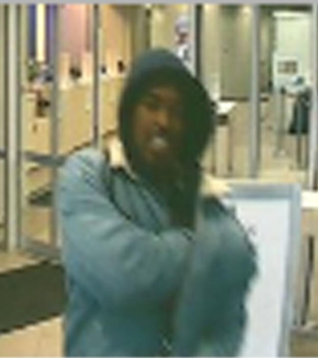 Suspect in Michigan Avenue armed bank robberies hits 4th branch, Chicago  FBI says - ABC7 Chicago