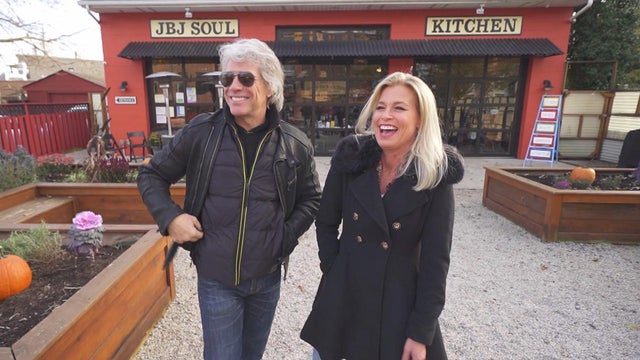 jon-bon-jovi-tracy-smith-jbj-soul-kitchen-promo.jpg 
