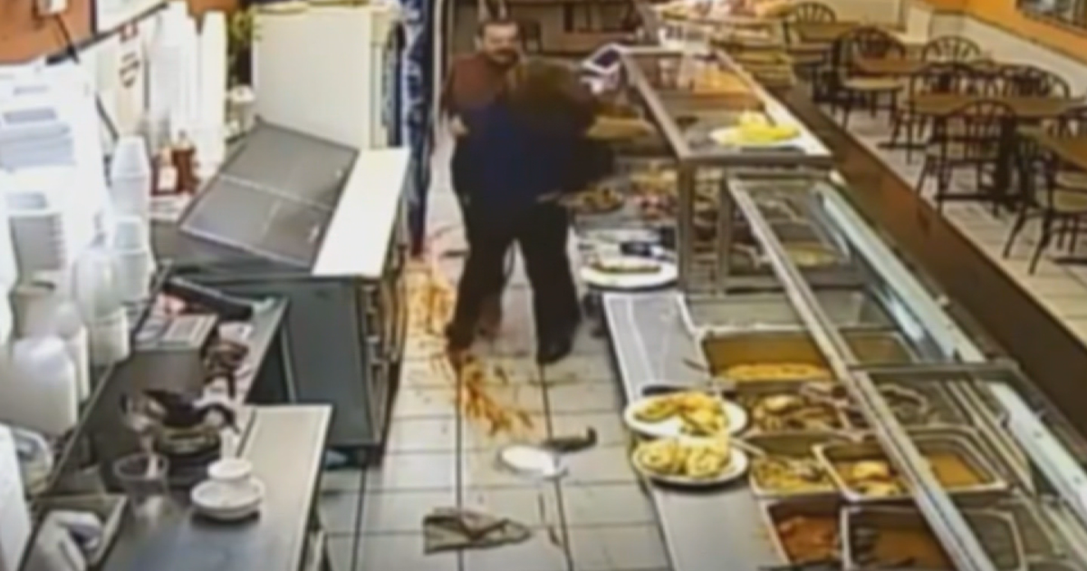 Philadelphia Police Searching For Suspect In Violent Attempted Robbery