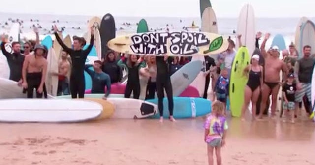 hundreds-of-surfers-protest-oil-drilling-in-the-great-australian-bight