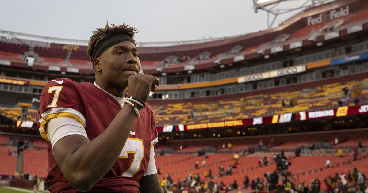 Dwayne Haskins, Washington Redskins quarterback, missed the last play of  the game taking a selfie