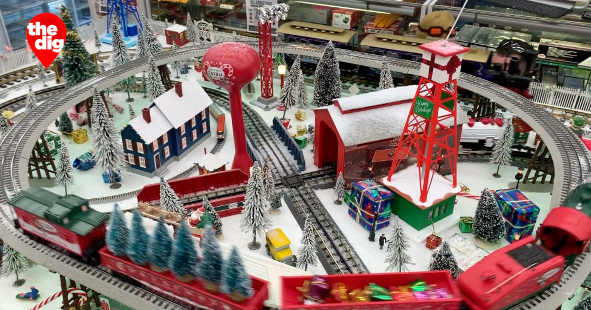 TrainLand In Lynbrook Keeps A Family Tradition Running - CBS New York