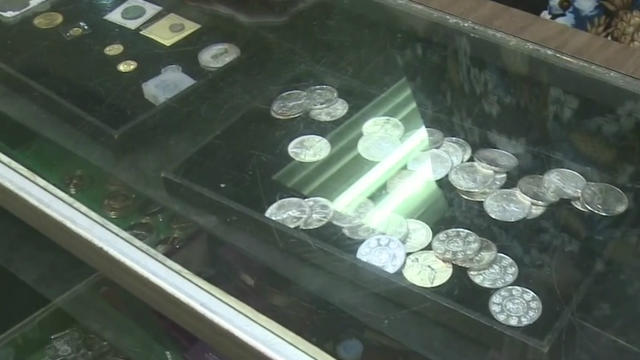 coin-display-case.jpg 