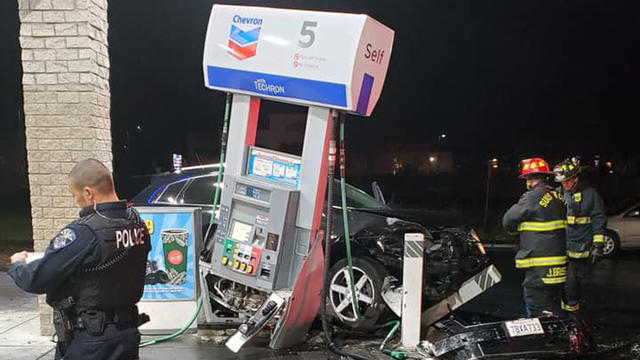 gas-station-crash.jpg 
