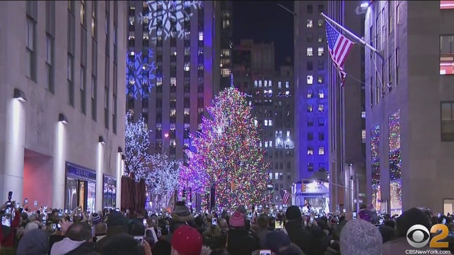 2018-Rockefeller-Center-tree-lighting.jpg 