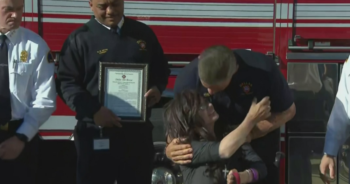 Burn Victim Thanks Dallas Firefighter Who Saved Her Life CBS Texas