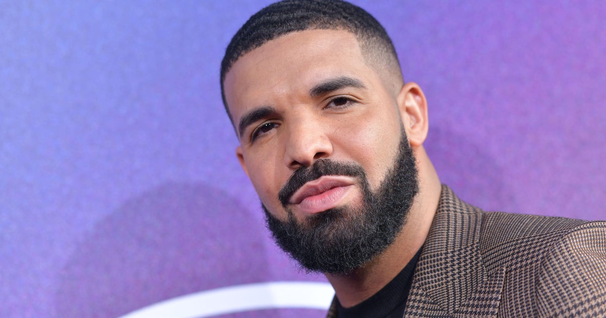 Drake Releases First Statement After Deadly Crowd Surge At Astroworld 