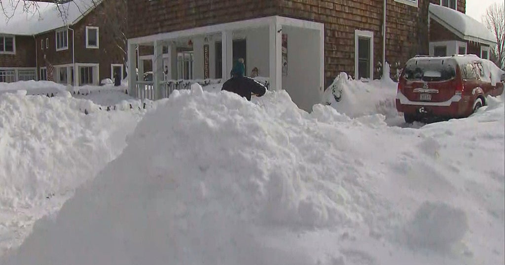 Winchendon Residents Dig Out From More Than 2 Feet Of Snow CBS Boston