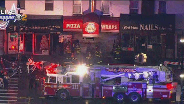 Car-Slams-Into-Brooklyn-Pizzeria.gif 