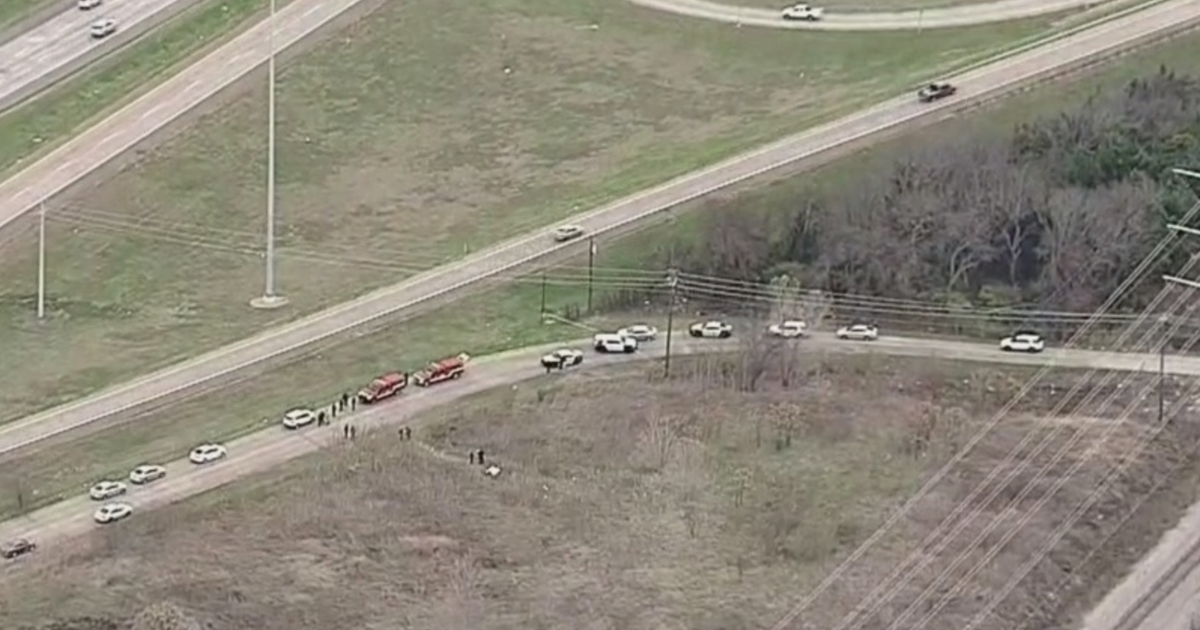 Police Investigating Burned Body Found In Southeast Dallas Field CBS