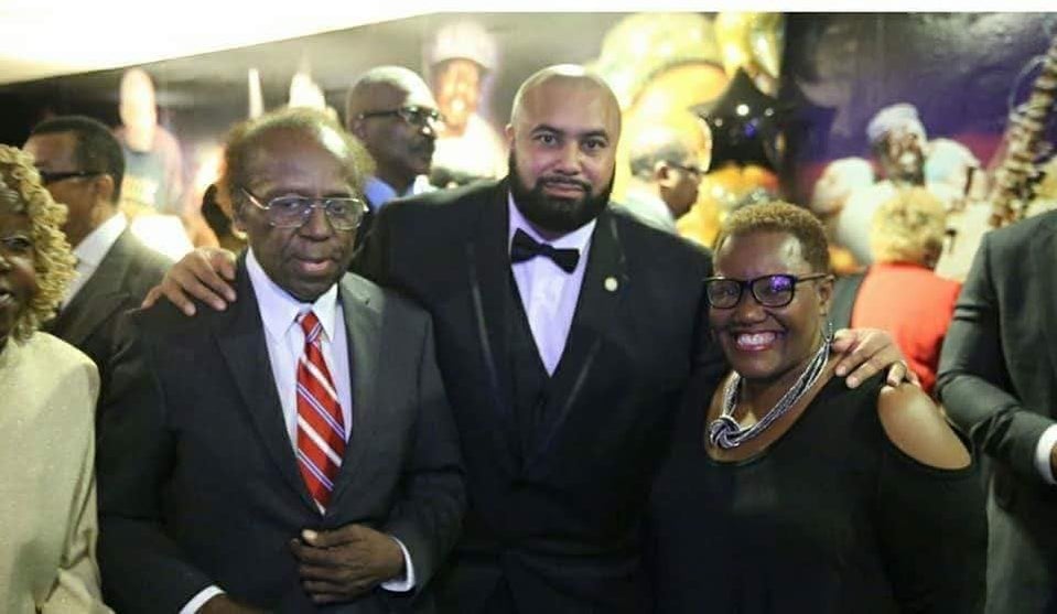 Crowd Turns Out To Remember Former Gary Mayor Richard Hatcher - CBS Chicago