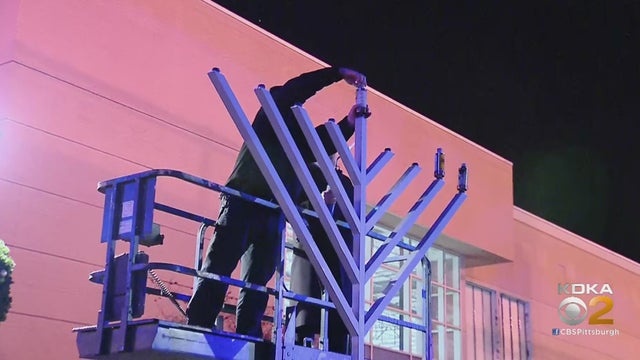 menorah.jpg 