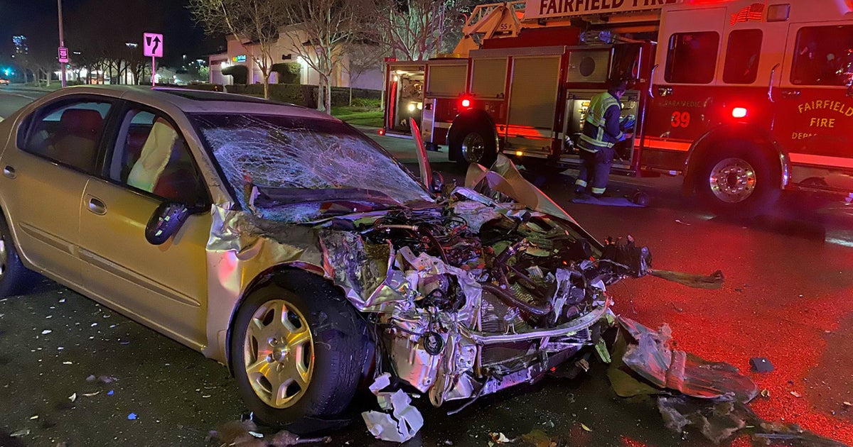 Two Injured After Head-On Crash In Fairfield - CBS Sacramento