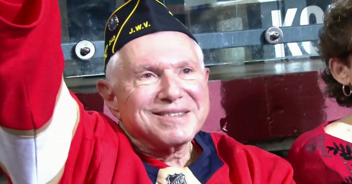 Heroes Among Us Florida Panthers Honor Vietnam Veteran, Dr. Alan