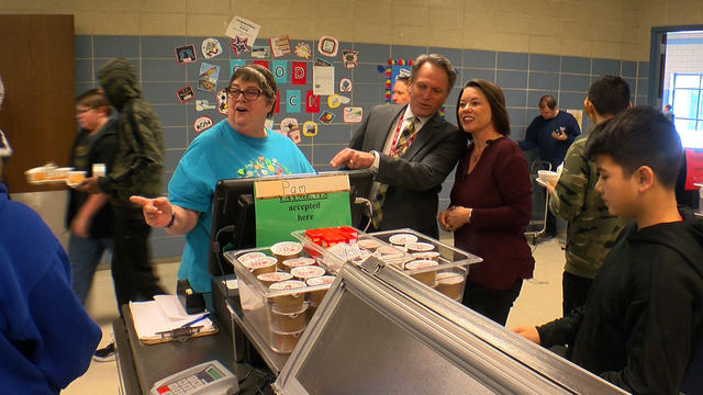 Angie-Craig-Inver-Grove-Heights-School-Lunch.jpg 