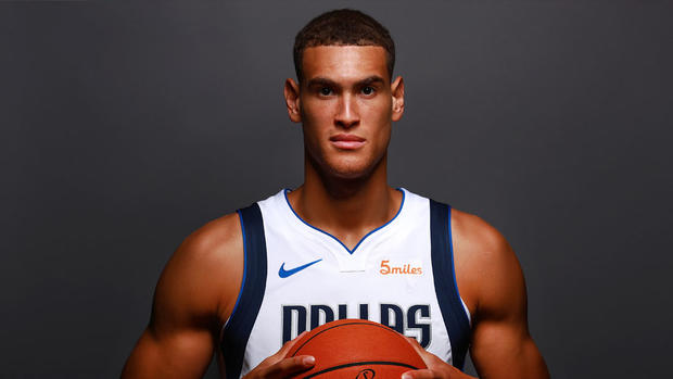 Dwight Powell 