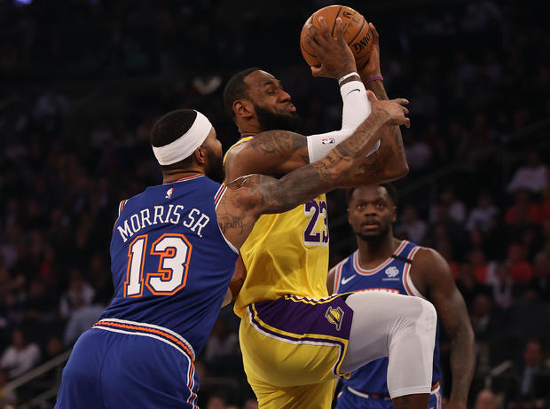Los Angeles Lakers v New York Knicks 