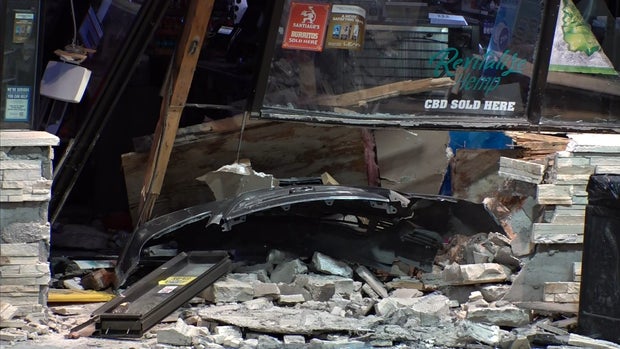 jefferson county gas station bank damaged (4) 