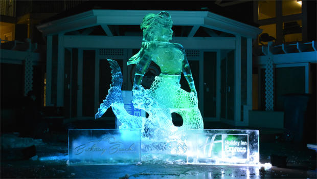 ice-sculpture-at-bethany-beach-de-fire-and-ice-festival.jpg 