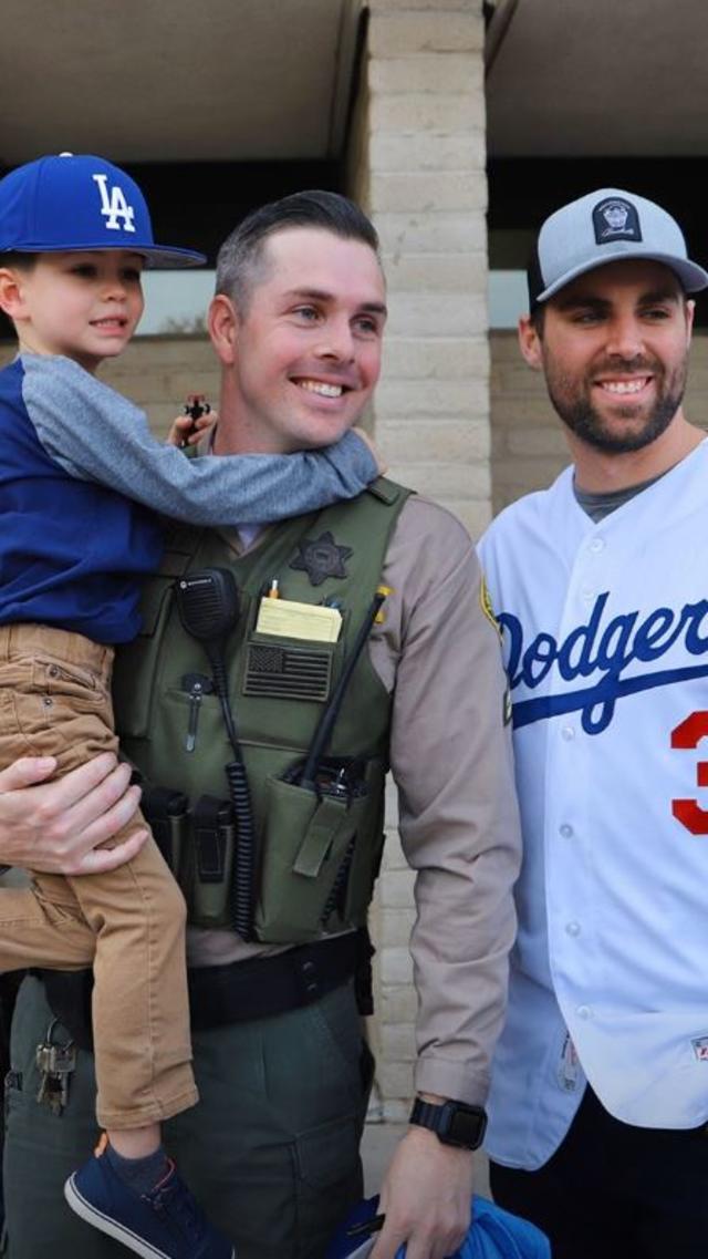 Dodgers help lift spirits with pep rally at Saugus High School