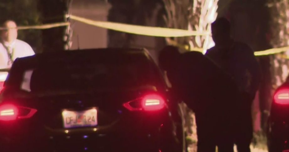 3 Women Found Shot Dead In SW Miami-Dade Home - CBS Miami