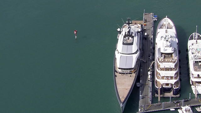 Dallas Cowboys Owner Jerry Jones's $250 Million Dollar Superyacht Is Docked  In Miami For The Super Bowl