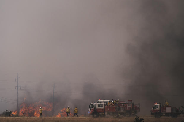 Pialligo Bushfire Continues To Burn Close To Canberra Airport 