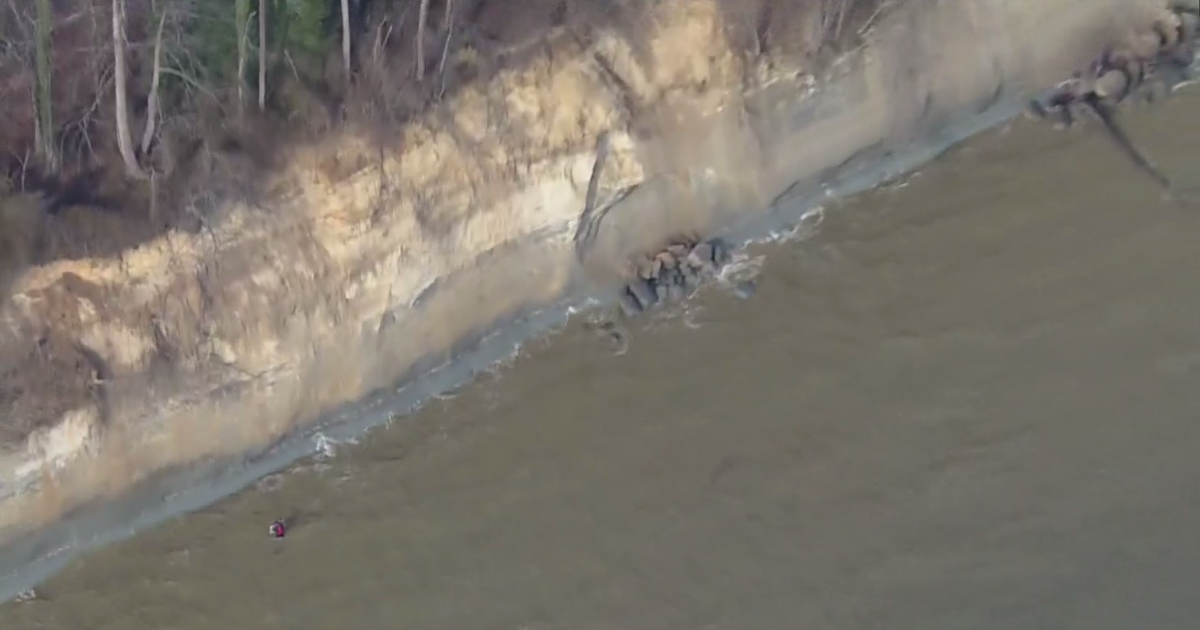 Cliff Partially Collapses At Brownies Beach In Calvert County CBS