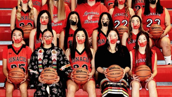 Ignacio-Girls-Basketball-1-CREDIT-Shasta-Pena-.png 