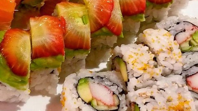 Hana-Sushi-credit-carly-w.-Yelp.jpg 