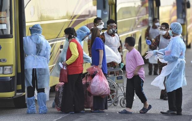 APTOPIX Malaysia China Outbreak 