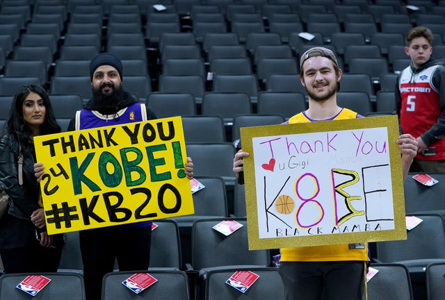 Los Angeles Lakers v Sacramento Kings 